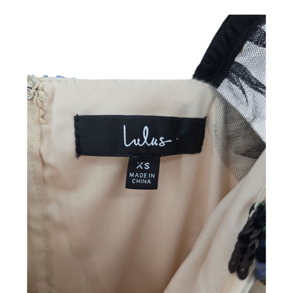 Lulus NWOT Showstopper Cream Embroidered Sequined Bodycon Midi Dress Size XS - Picture 4 of 11